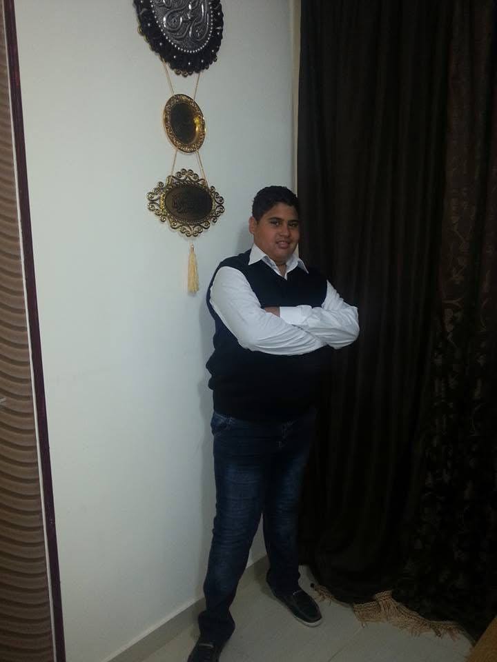 ثوب زاد اسود